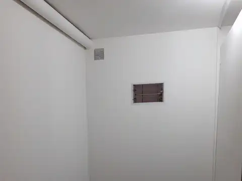 Local en Alquiler en Zona Universidades Bosque, $ 550.000