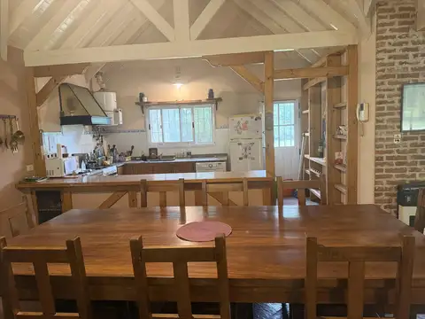 HERMOSA CASA QUINTA EN VENTA JUANA AZURDUY al 900