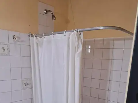 ALQUILER PH 2 AMBIENTES CON PATIO, CHILAVERT