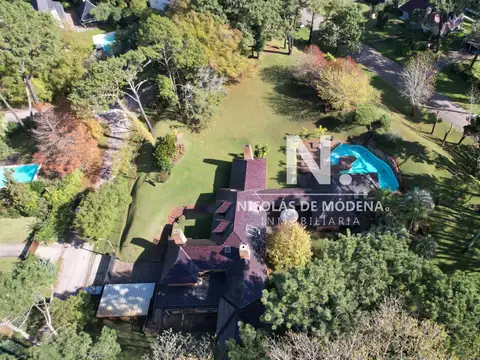 Oportunidad Única: Impresionante Mansión en Venta en Punta del Este.