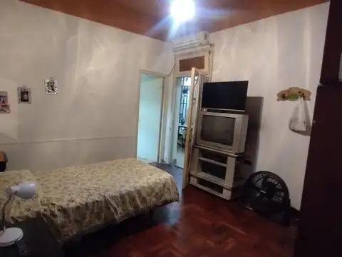 Depto Tipo Casa en Venta 47 años