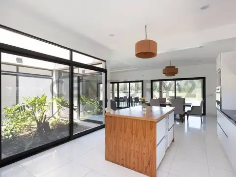 VENTA CASA 4 AMBIENTES – BARRIO CERRADO TRES PINOS – ACEPTA PERMUTA