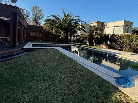 COUNTRY CLUB EL CARMEN