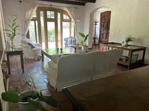 Casa en Venta en Lujan, USD 300.000