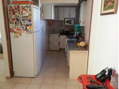 DEPARTAMENTO 2 AMB AL FRENTE CON BALCON MUY BUENO