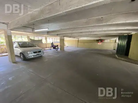 VENTA COCHERA CUBIERTA EN RECOLETA