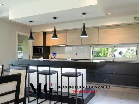 Casa en Venta en Countries y Barrios Cerrados en Ezeiza, USD 880.000
