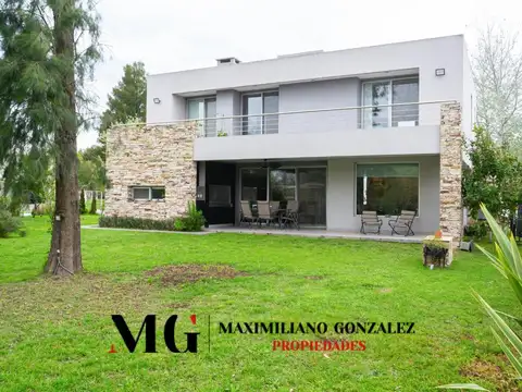 Casa en Venta al Este