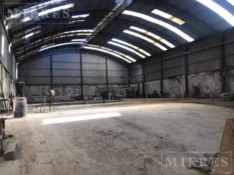 Gran Deposito en Venta de 1.800 m2 cubiertos - Rincón de Milberg