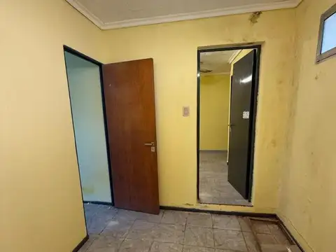 LOCAL 3 AMBIENTES - EXCELENTE UBICACION