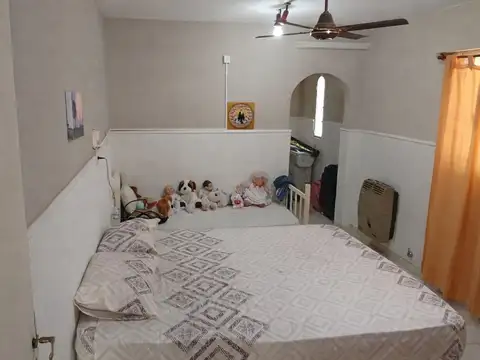 Amplio Dpto. Interno a metros de Facundo Zuviria