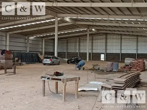 Excelente Galpon de 2850 m²