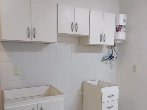 Departamento 2 ambientes con 6 baños