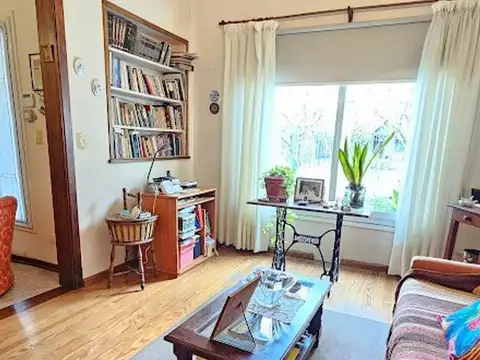 Depto Tipo Casa en Venta en Ituzaingo Sur, USD 115.000