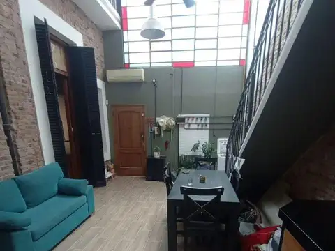 Av Directorio  al 600