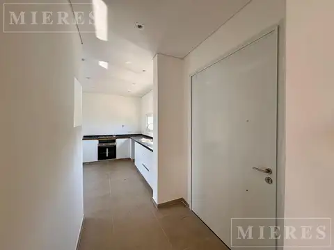 Casa en Venta en Pilar del Este - Santa Lucia, USD 210.000