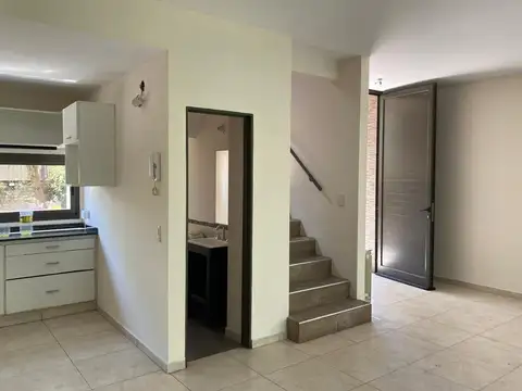Depto Tipo Casa en Venta en Villa Belgrano, USD 215.000