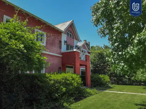 Casa 6 ambientes con 6 baños