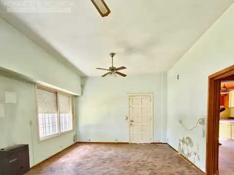 CASA 5 AMB - VENTA - Santos Lugares