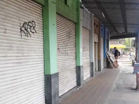 Locales Comerciales en venta - 332mts2 - Merlo