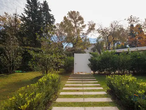 Casa en Alquiler de 4 dormitorios