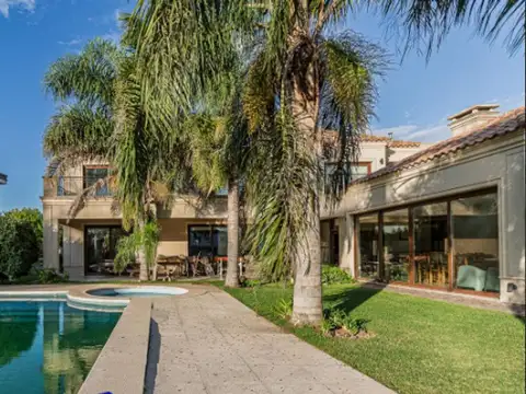 CASA 6 AMBIENTES  VENTA TERRAVISTA