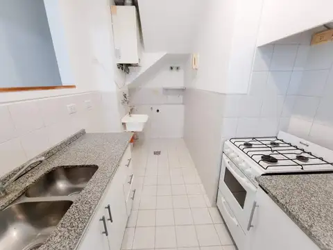 ALQUILER – DEPARTAMENTO DE 2 AMBIENTES EN DUPLEX CON BALCÓN – VILLA URQUIZA