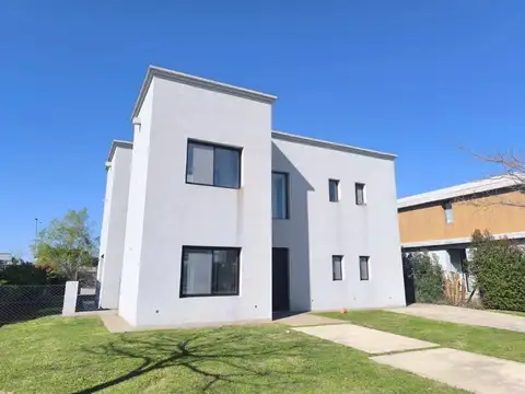 Casa en venta Barrio Ceibos , Puertos del Lago