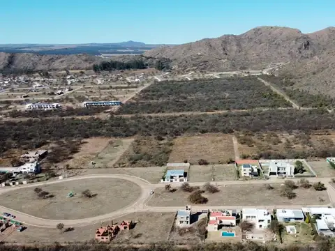 Terreno en Venta 20  mts Fondo