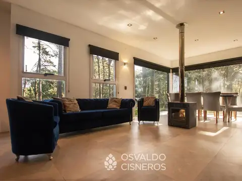 Casa 6 ambientes con 3 baños