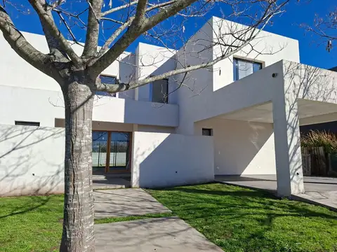 CASA SAN MATIAS 6 AMB EN GRAN LOTE A ESTRENAR