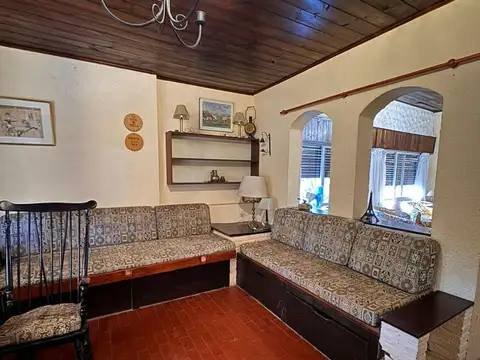 Comandante González  50