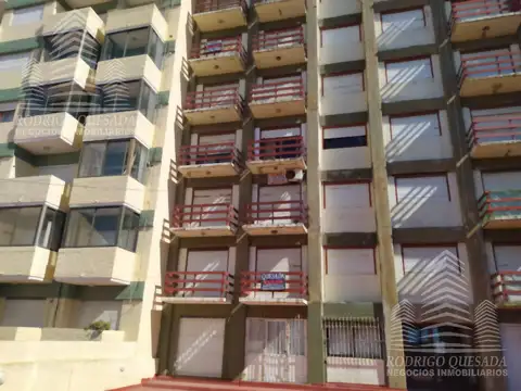 SEMIPISO SOBRE COSTANERA EN PLANTA BAJA  SAN BERNARDO 