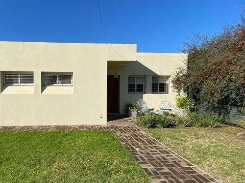 CASA EN PLANTA BAJA | 3 DORMITORIOS, 600 M² DE LOTE Y POTENCIAL DE EXPANSIÓN