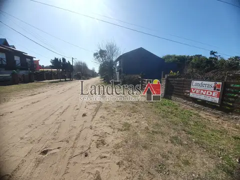 Casa 3 am. + Depto Monoambiente - Lote Propio - Dos Cuadras del mar