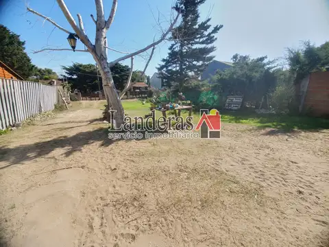 Casa 3 am. + Depto Monoambiente - Lote Propio - Dos Cuadras del mar