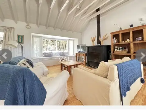 Casa en Alquiler Temporal con 1 cochera