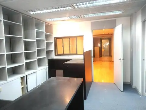 Oficina en Alquiler 60 años