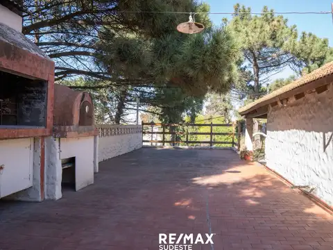 VENTA- CASA CON QUINCHO MAS DEPARTAMENTO-