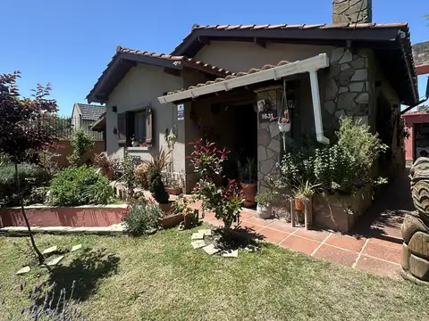 Casa en venta / permuto  en zona Centro