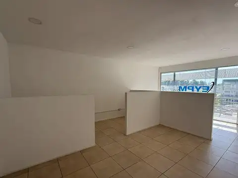 Oficina en Alquiler en Pilar, $ 350.000