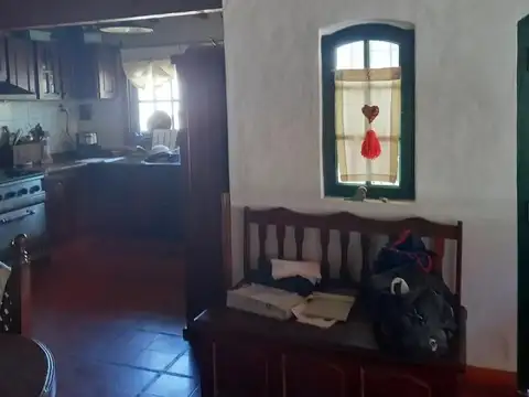 Casa 5 ambientes con 2 baños