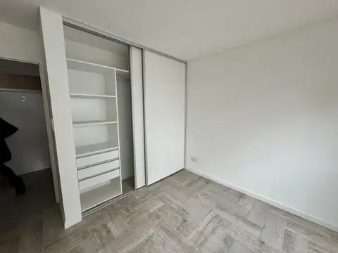 Departamento en Alquiler en Castelar Norte, $ 550.000