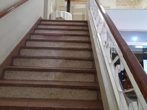 Esteban Echeverria  al 6100