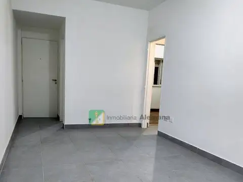 Departamento en Alquiler en Villa Ballester, $ 700.000