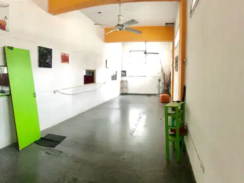 Av. Rivadavia y Av. Boyaca - Local sin Columnas