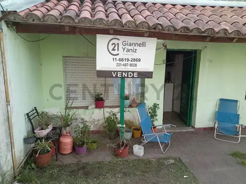 Casa a refaccionar en Venta en Verónica
