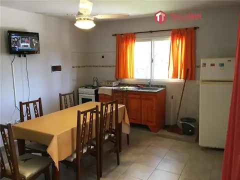 Casa 12 ambientes con 5 baños