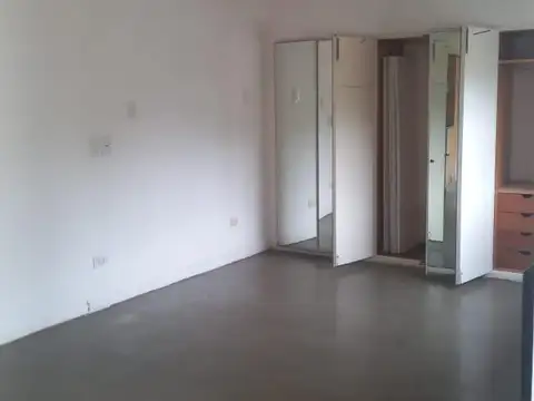 Depto Tipo Casa en Alquiler en San Isidro, $ 700.000