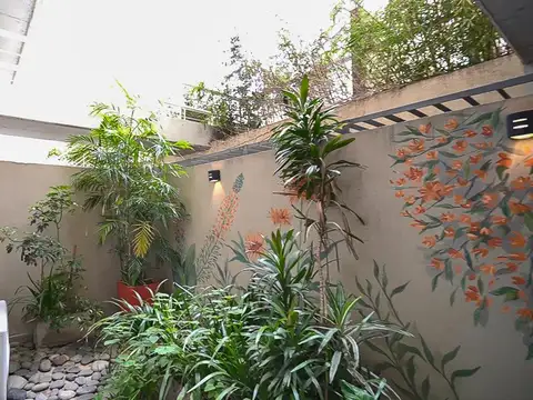 Avenida Pueyrredón  al 1700